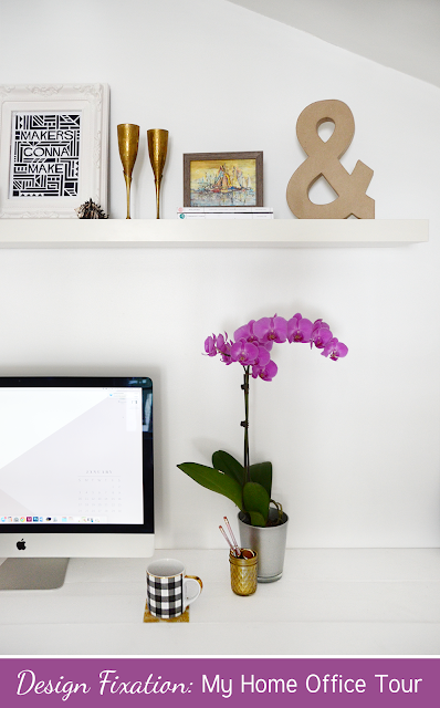 Pink and gold home office workspace  /// By Design Fixation
