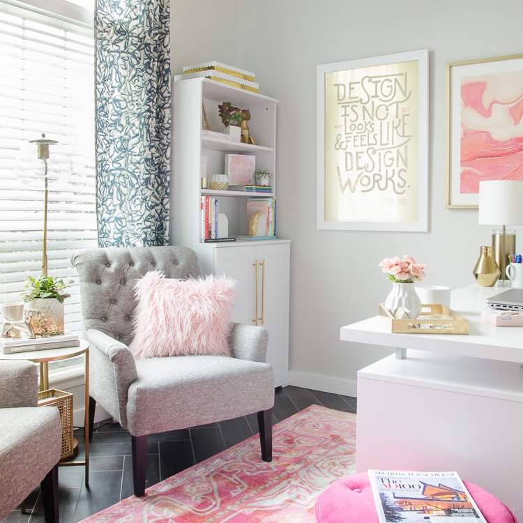 How To Turn Any Space Into Your Dream Craft Room /// By Design Fixation #office #decor #craftroom