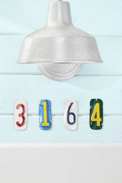 5 Creative House Number Ideas to Enhance your Home's Exterior /// By Faith Provencher of Design Fixation #DIY #home #exterior #decor #housenumber