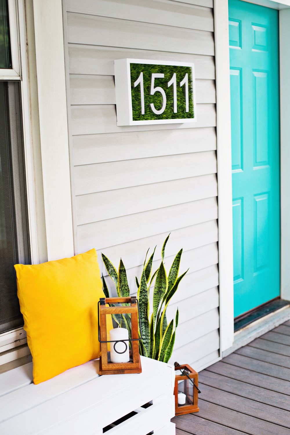 5 Creative House Number Ideas to Enhance your Home's Exterior /// By Faith Provencher of Design Fixation #DIY #home #exterior #decor