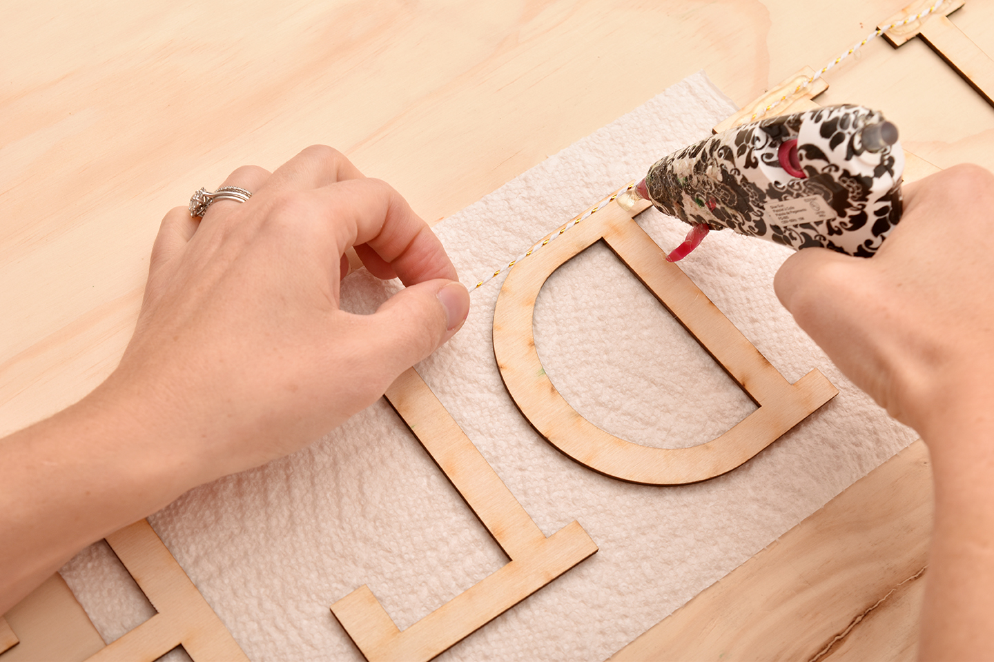 How To Paint Wooden Letters To Make Custom Birthday Decorations /// By Faith Provencher of Design Fixation #birthday #first #party #DIY