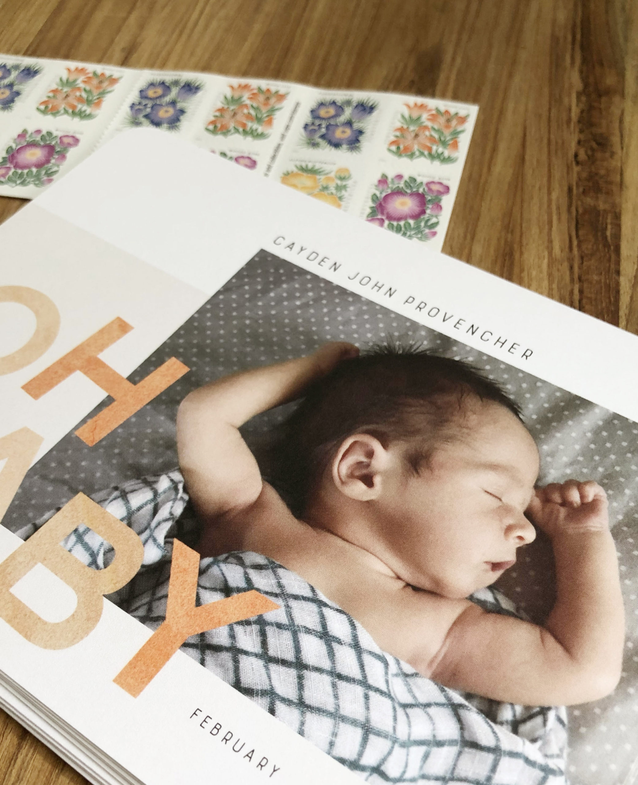 Newborn Photo Ideas + Tips For Taking Your Own Photos /// By Design Fixation #photo_ideas #newborn #baby_photos #birth_announcements